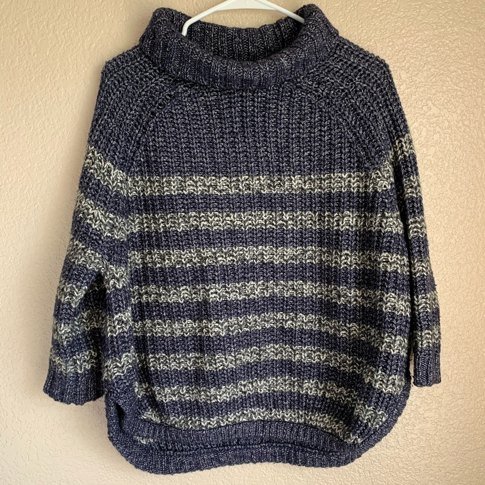 VS sweater